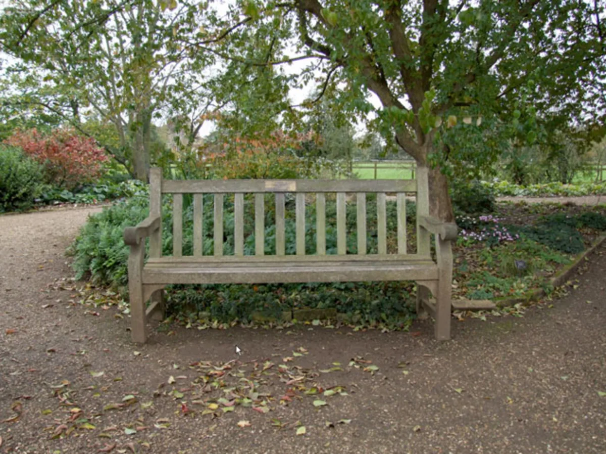 Lyra's Bench (Botanic Garden) — Landmark, City Centre, Oxford